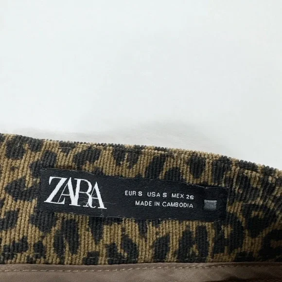 ZARA Leopard Print Mini‎ Skirt Women's Size S Ruffle Ruched Corduroy - Picture 3 of 6